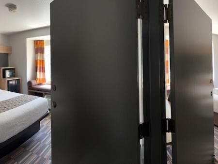 Microtel Inn & Suites By Wyndham Gatlinburg Luaran gambar