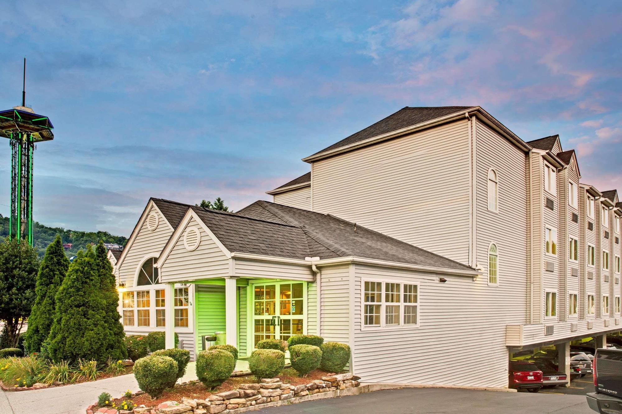 Microtel Inn & Suites By Wyndham Gatlinburg Luaran gambar