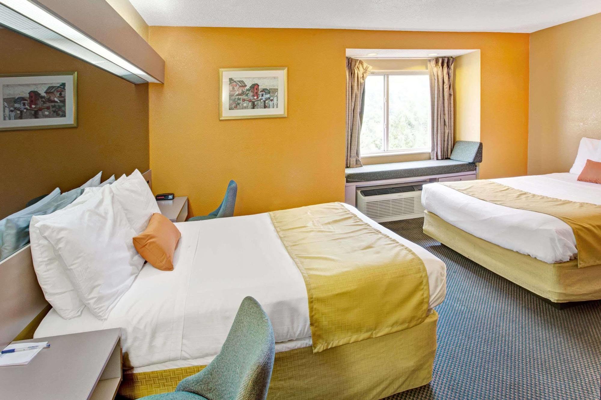 Microtel Inn & Suites By Wyndham Gatlinburg Luaran gambar